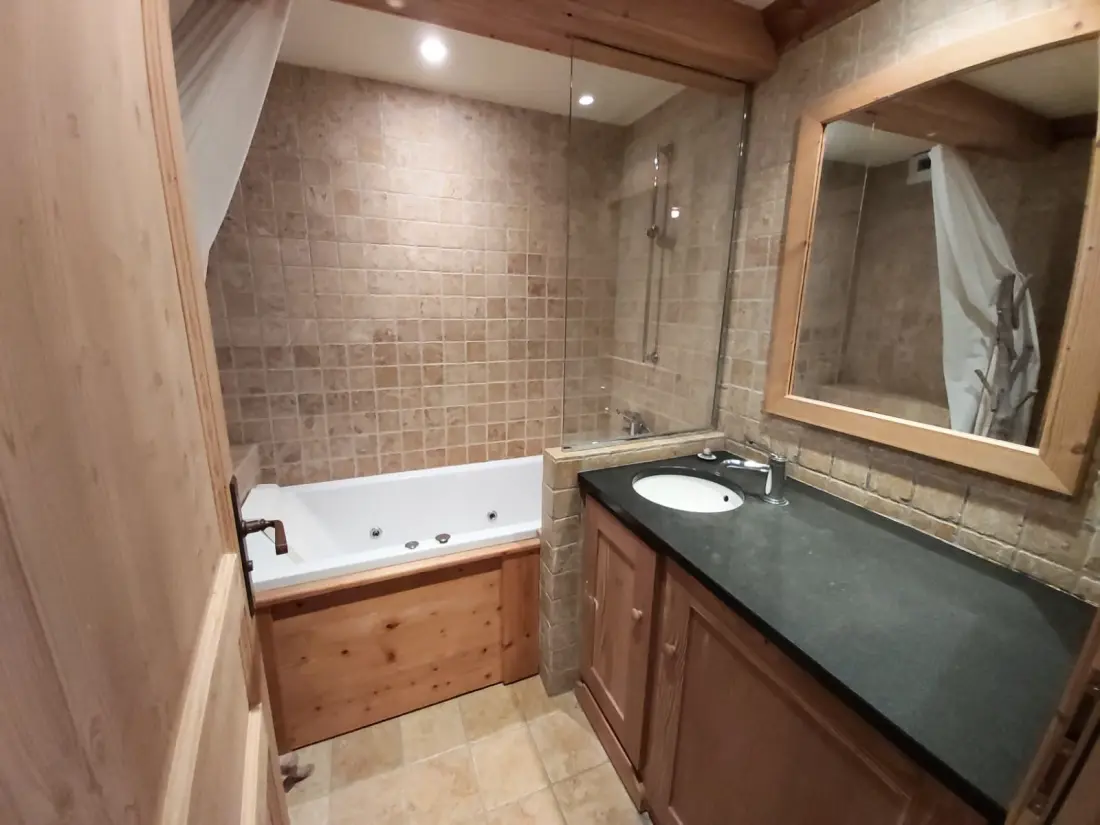 Aquila Residence