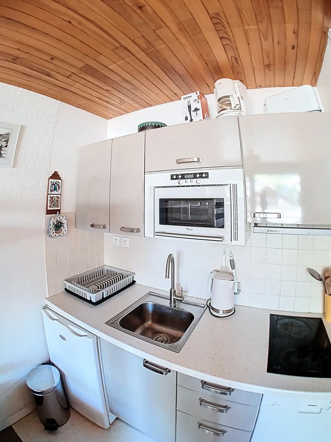 Iseran Residence 2000
