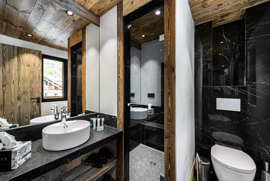 Petit Alaska Residence