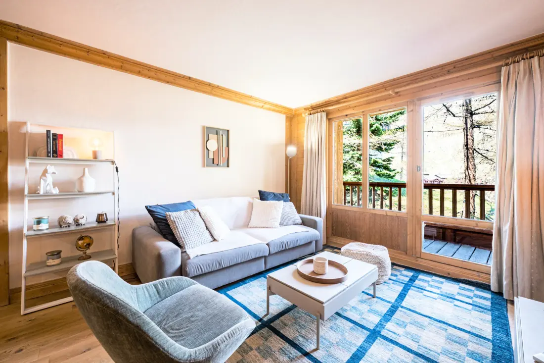 Roche De Fours Residence