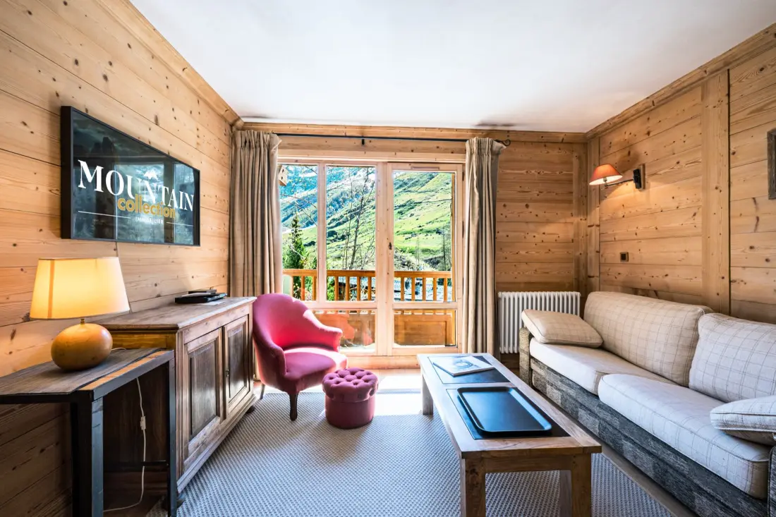 Roche De Fours Residence