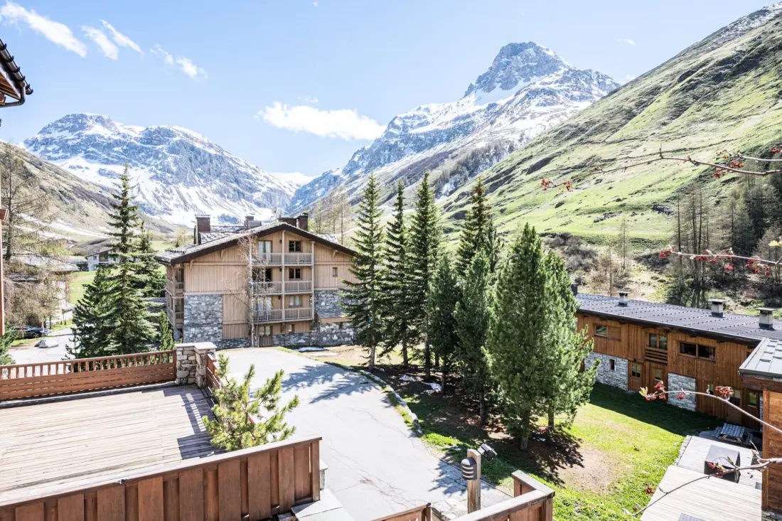 Roche De Fours Residence