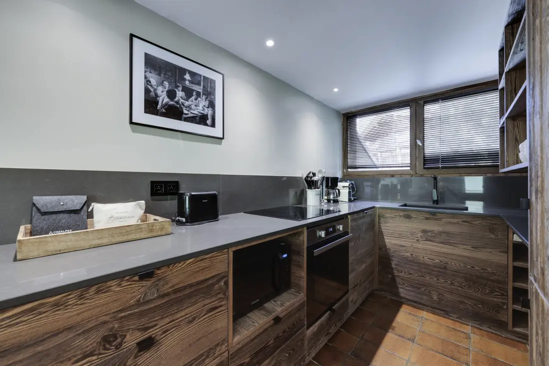 Val Rogoney Residence