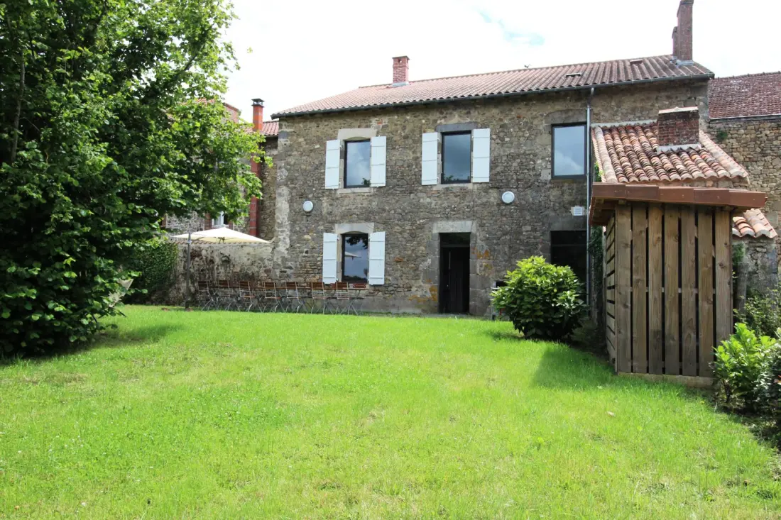 Gîte de France Le presbytère de thiat 3 épis