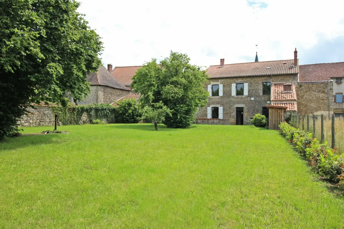 Gîte de France Le presbytère de thiat 3 épis