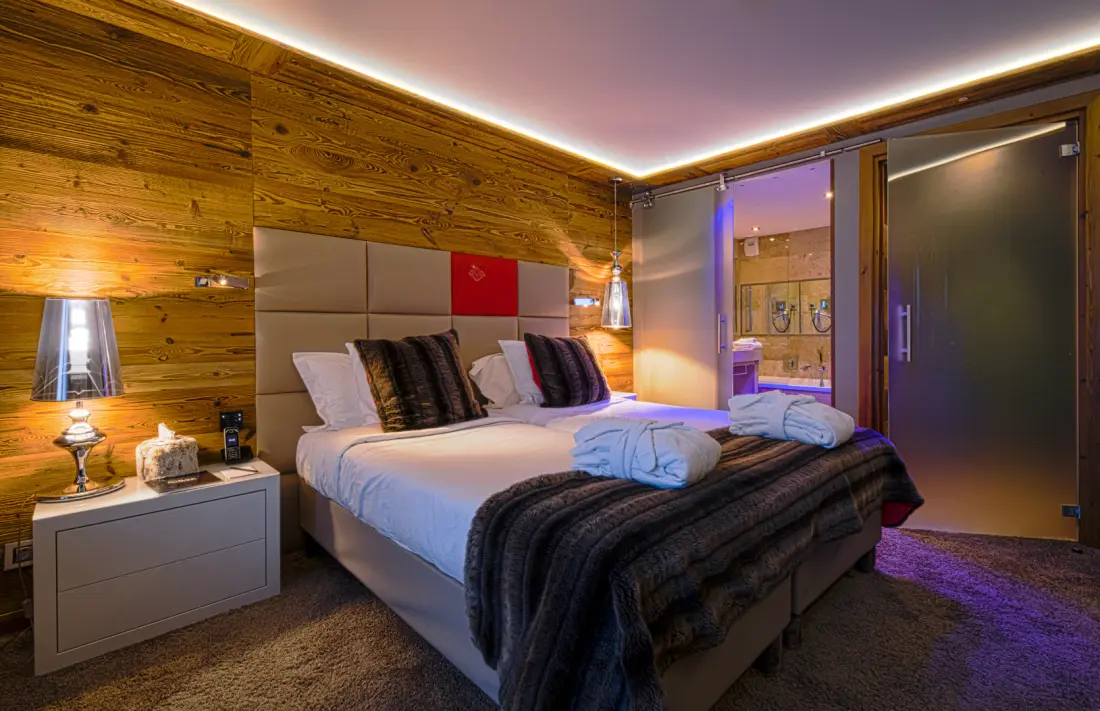 Hôtel Koh-I Nor 5 Csillagok★★★★★