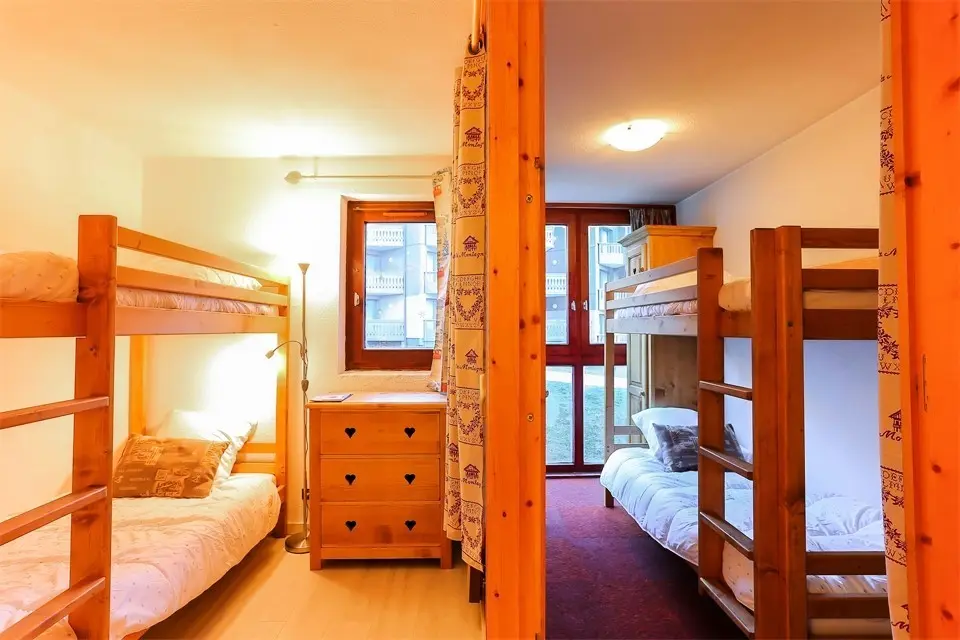 Eskival Residence