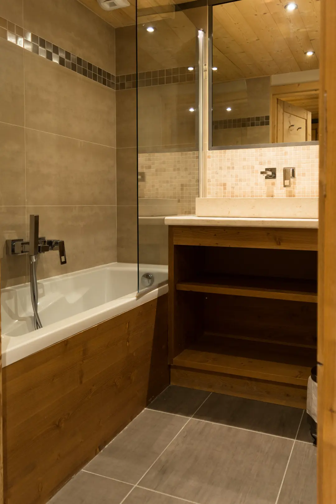 Koh-I-Nor Residence 5 Csillagok★★★★★
