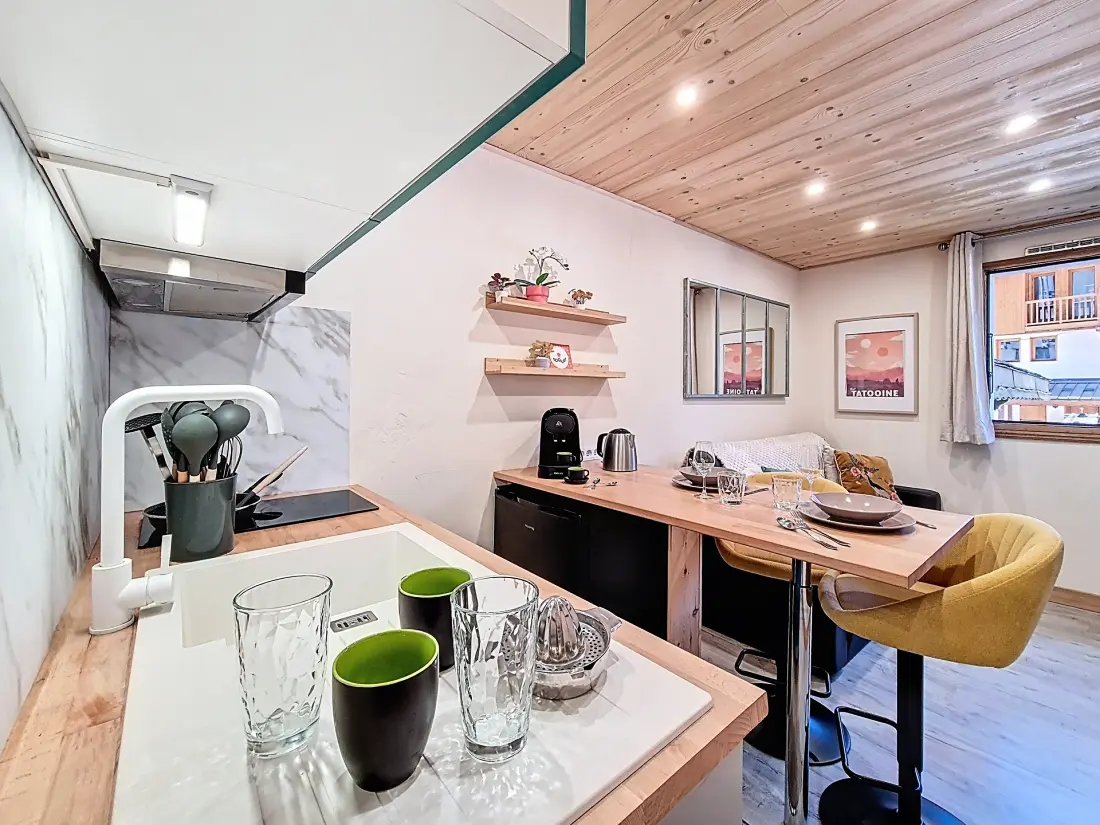 Lauziere Residence