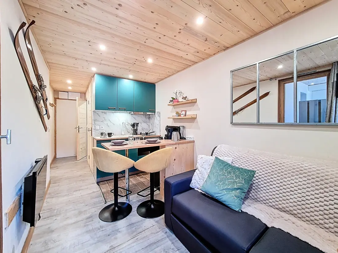 Lauziere Residence