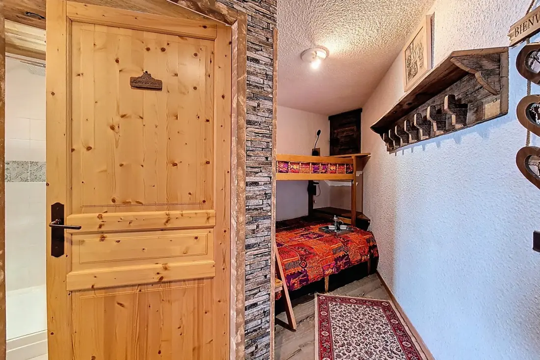 Serac Residence