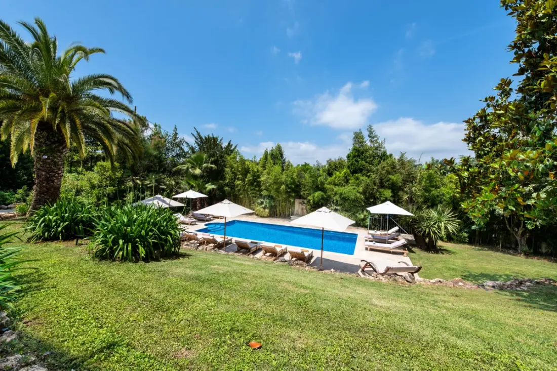 Residence Villa 400m2 Padel úszómedence Volley