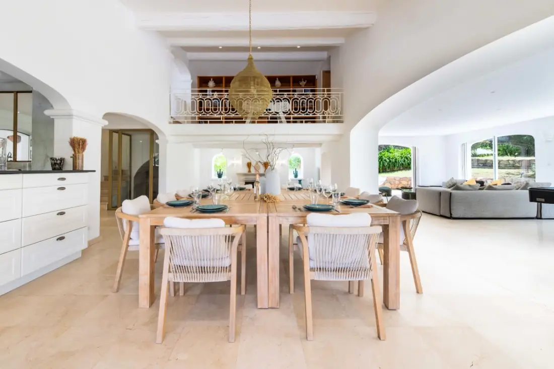 Residence Villa 400m2 Padel úszómedence Volley