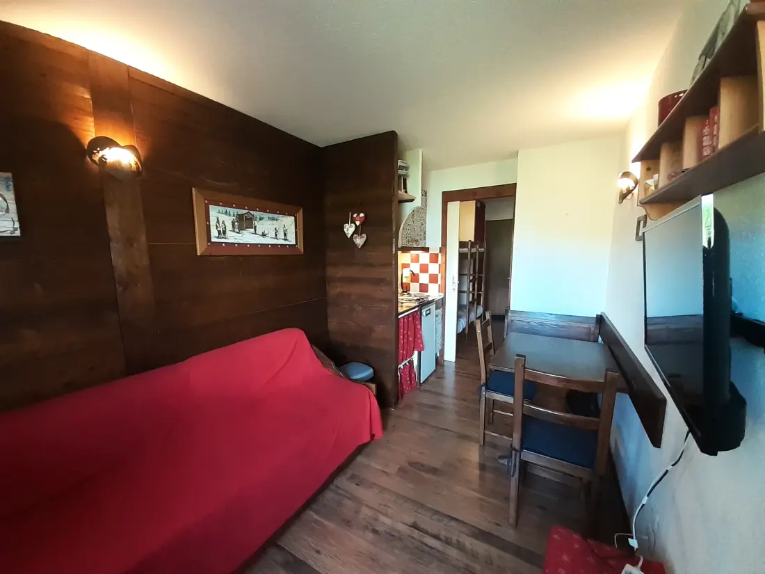 Chalet Club