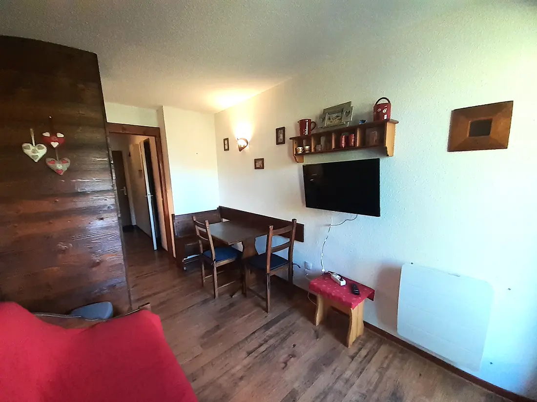 Chalet Club