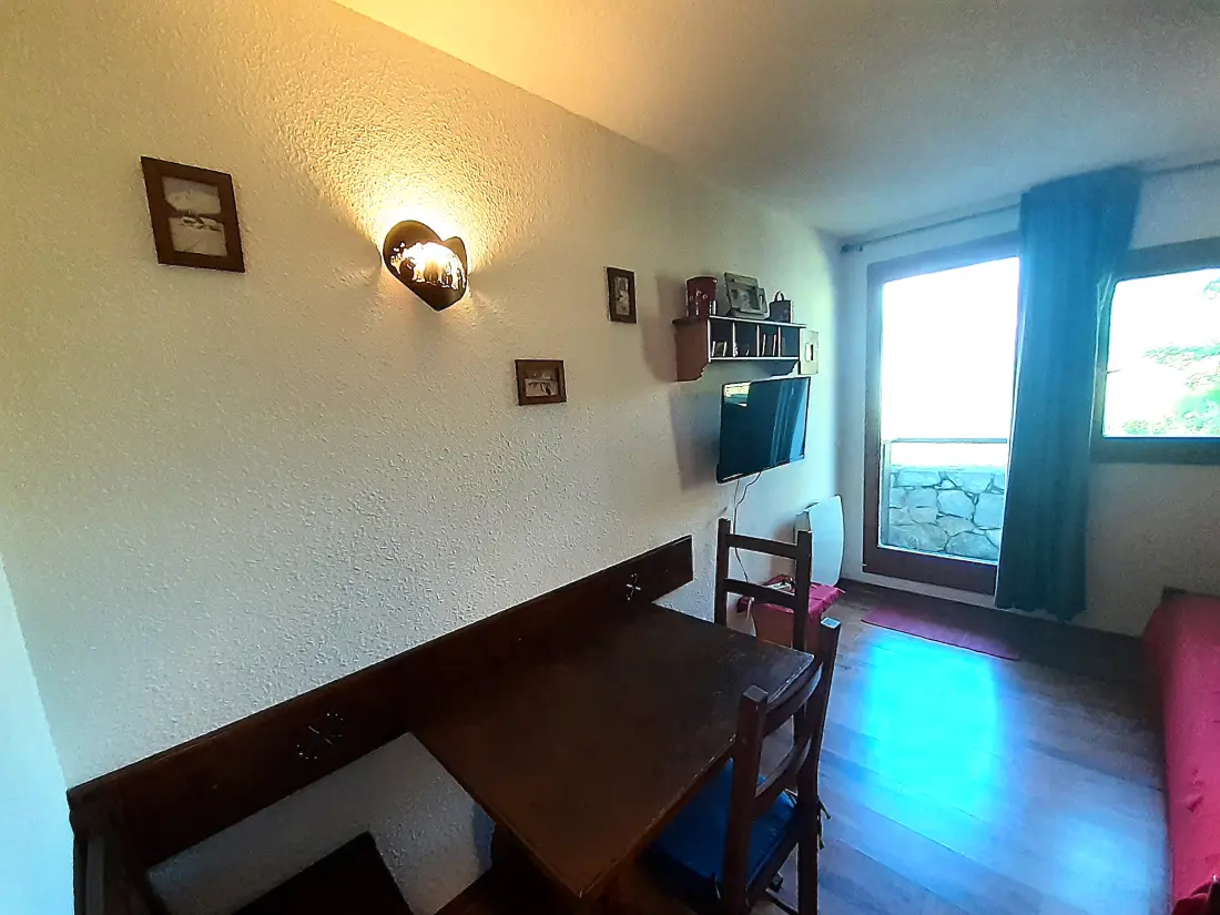 Chalet Club