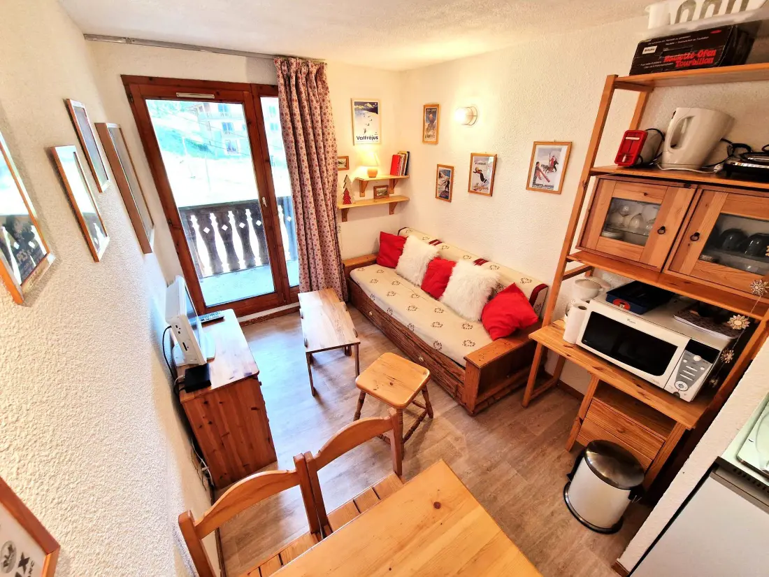 Chalet Club