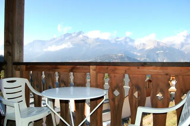 Chalet Club