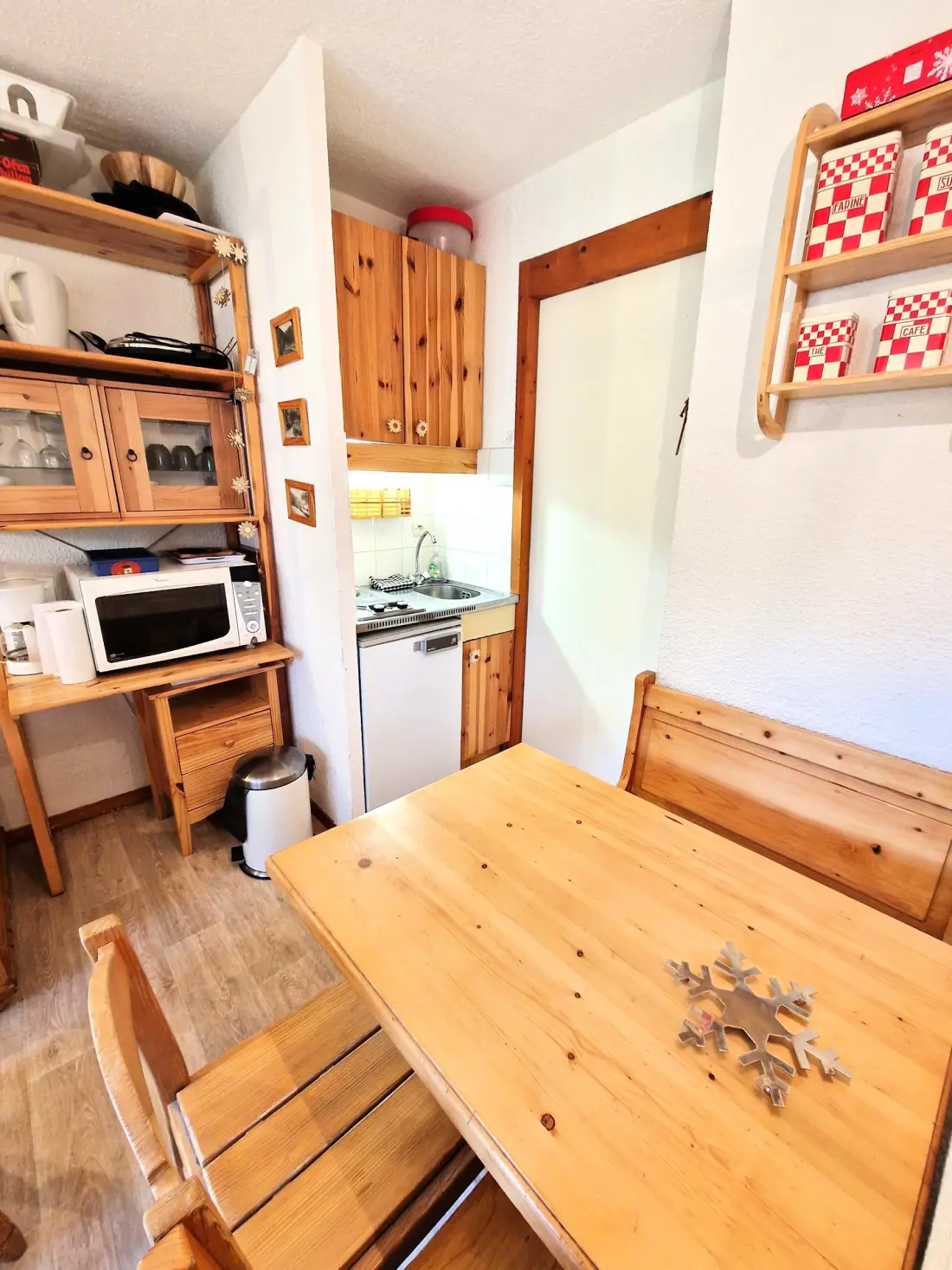 Chalet Club