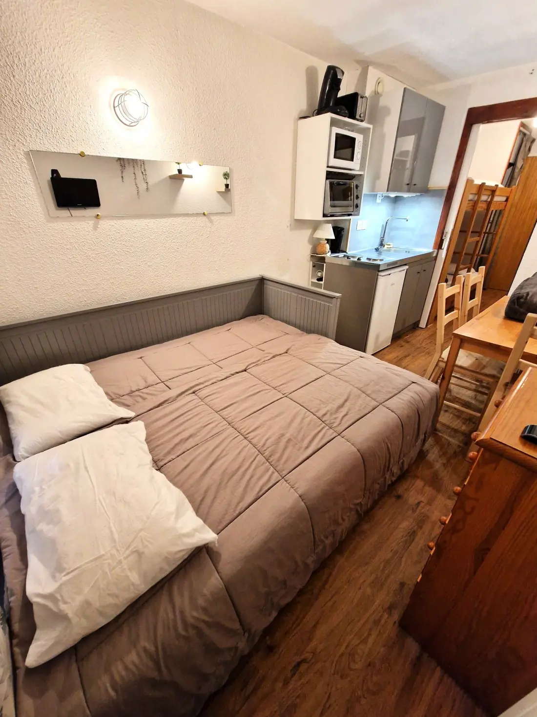 Chalet Club