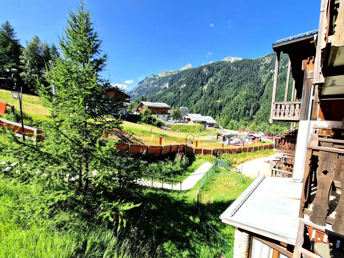 Chalet Club