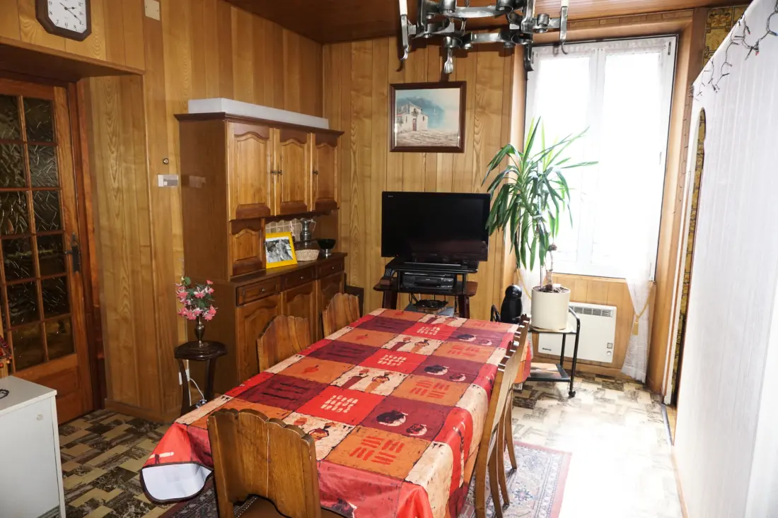 Tágas apartman 15 percre Valfrejustól