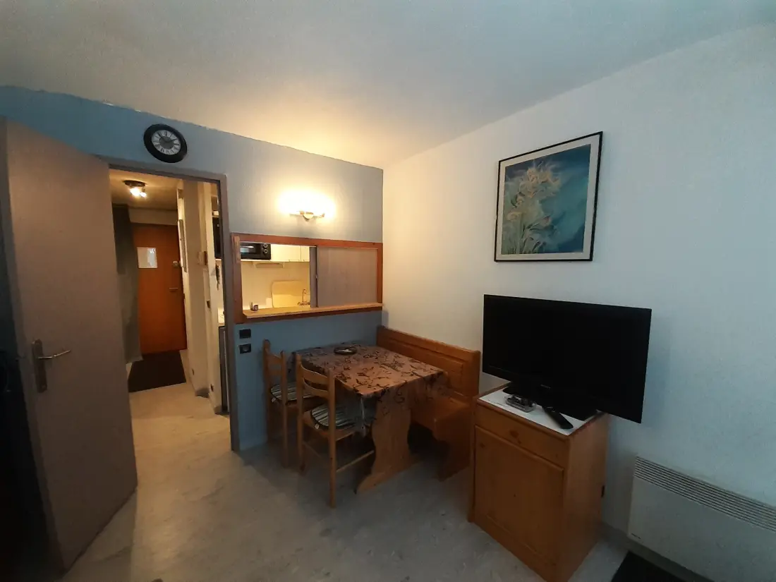Melezets Residence