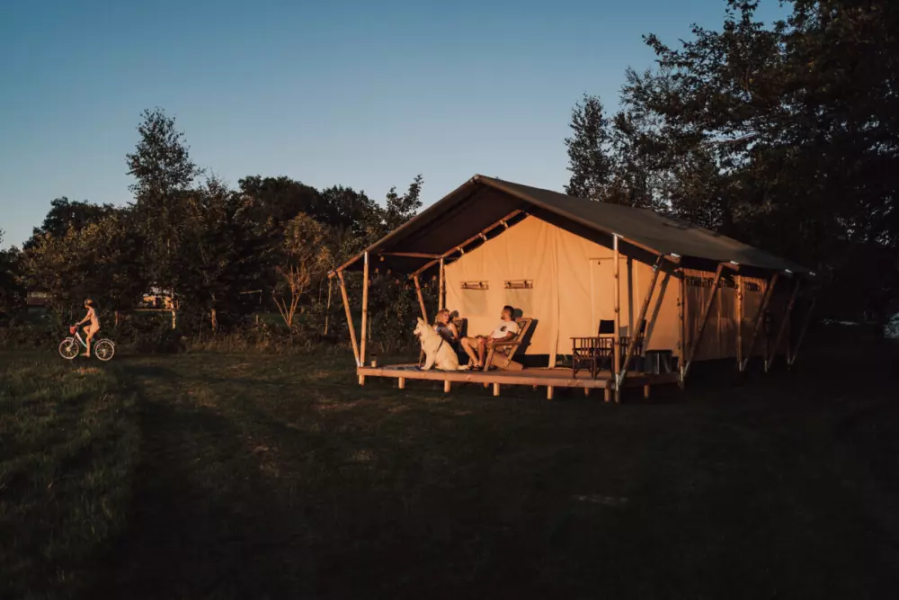 Charmecamping Domaine Bleu Celeste