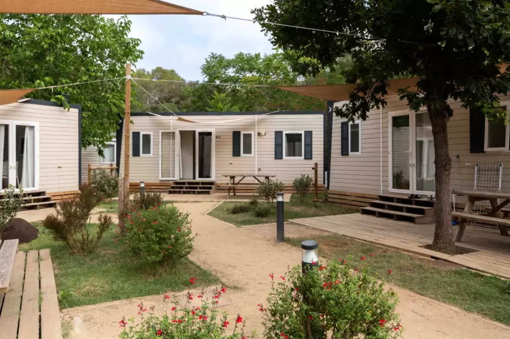 HolaCamp Palamos by Viajes Velero