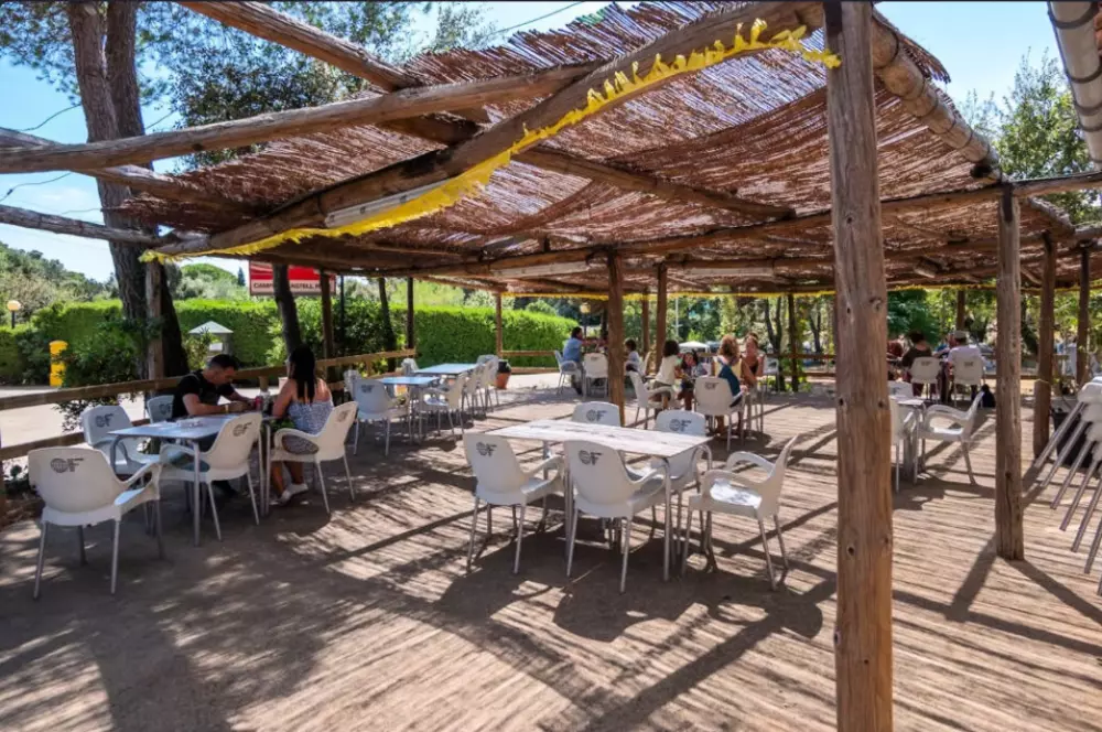 HolaCamp Palamos by Viajes Velero