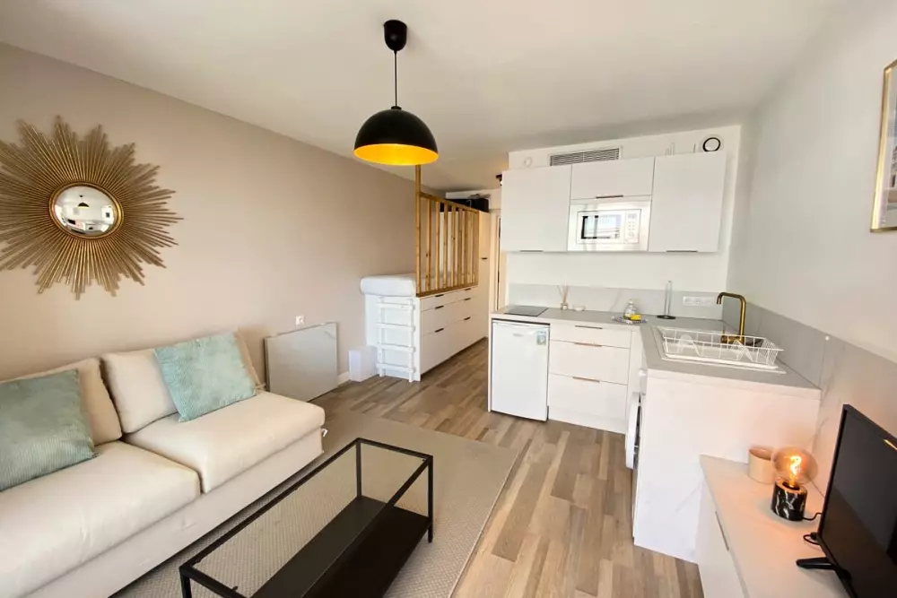 06ai - Beau Studio Rénové - Vue Mer Et Piscine