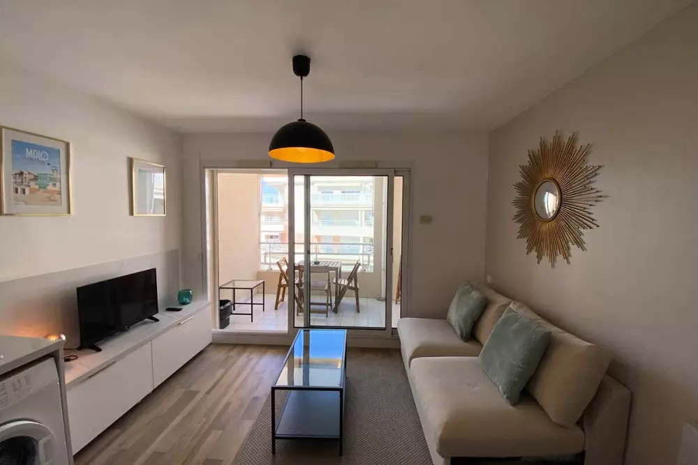 06ai - Beau Studio Rénové - Vue Mer Et Piscine