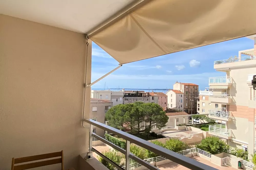 06ai - Beau Studio Rénové - Vue Mer Et Piscine