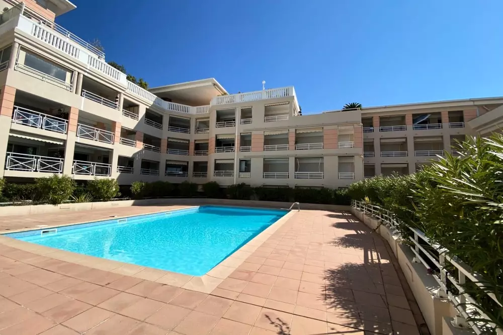 06ai - Beau Studio Rénové - Vue Mer Et Piscine