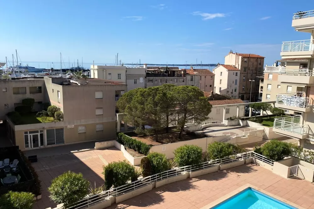 06ai - Beau Studio Rénové - Vue Mer Et Piscine