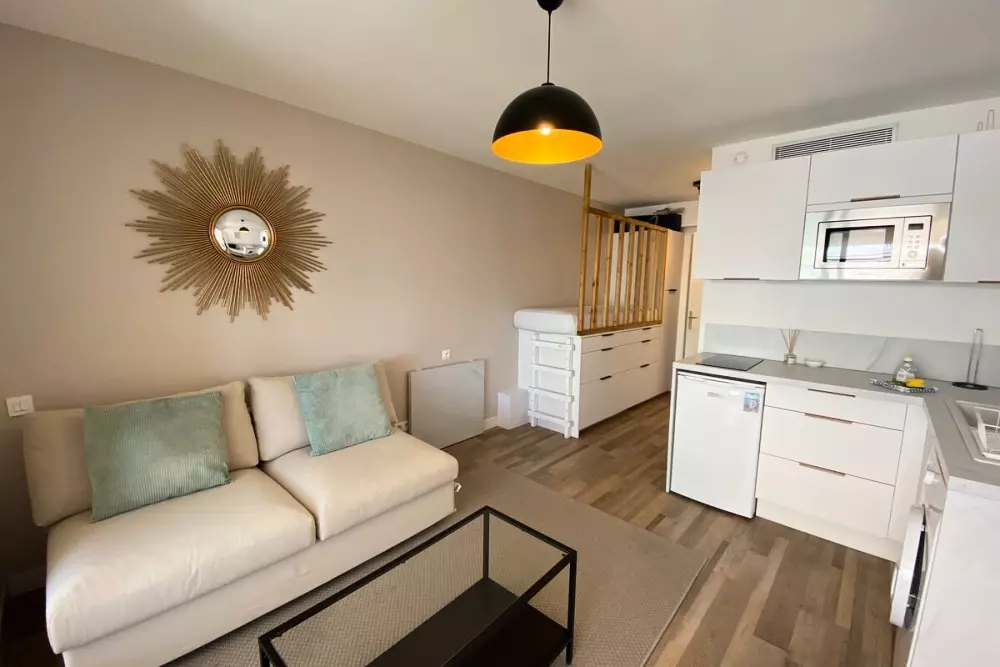 06ai - Beau Studio Rénové - Vue Mer Et Piscine