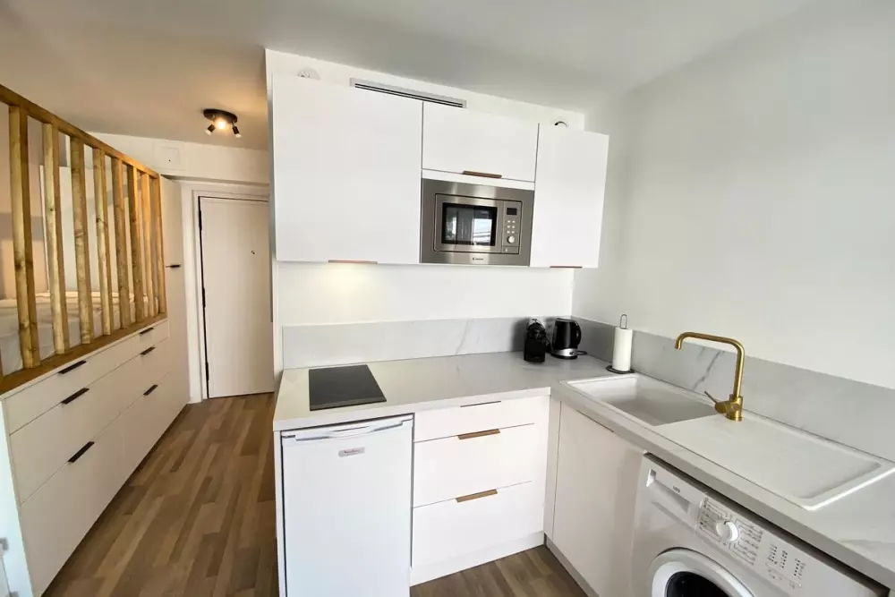 06ai - Beau Studio Rénové - Vue Mer Et Piscine