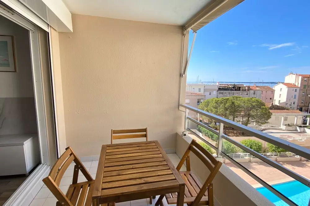 06ai - Beau Studio Rénové - Vue Mer Et Piscine