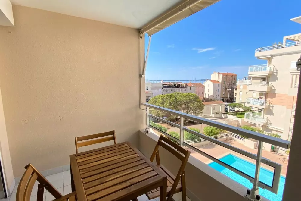 06ai - Beau Studio Rénové - Vue Mer Et Piscine