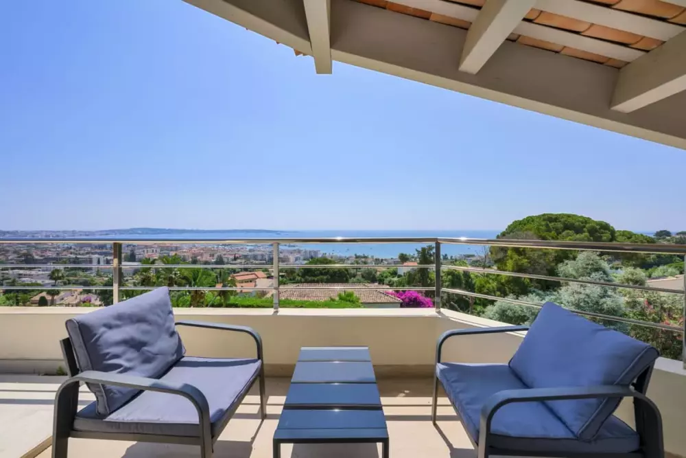 Villa Luxueuse Avec Piscine Et Vue Mer à Vallauris