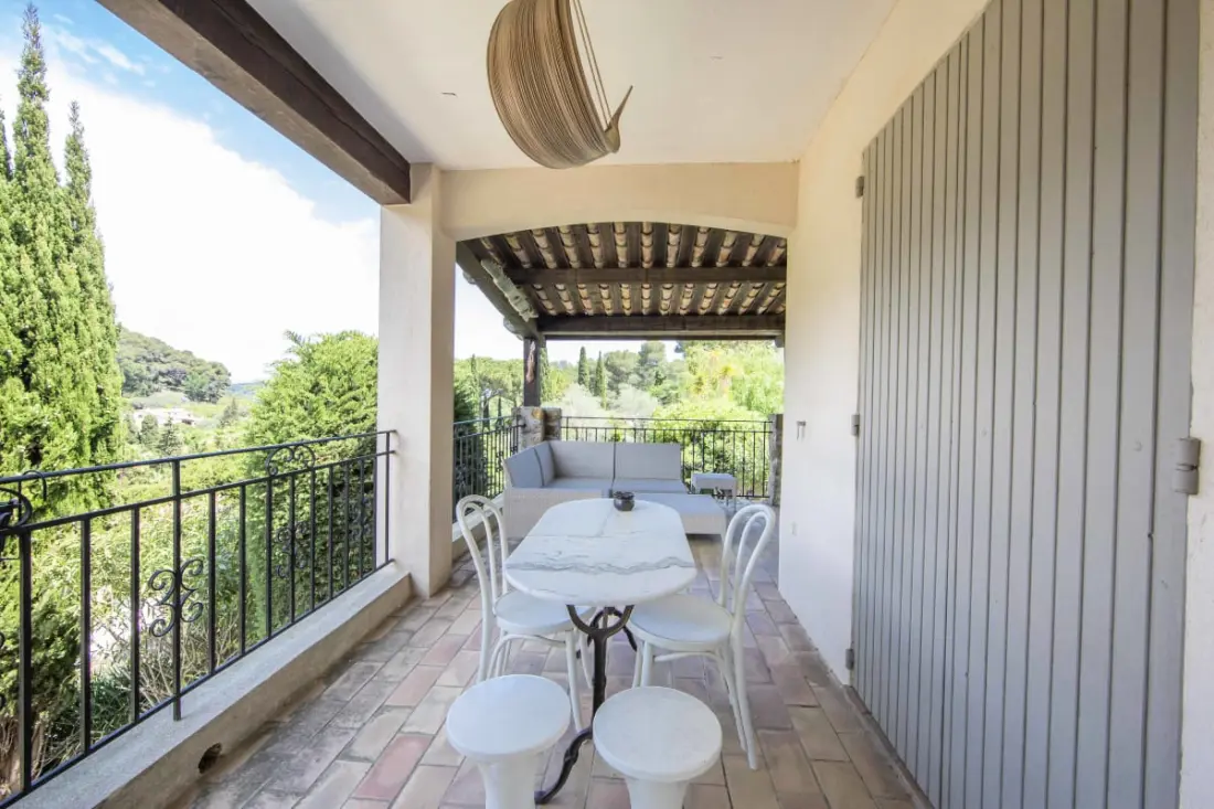 Residence Grande Villa Provençale úszómedence a Verdure esetében