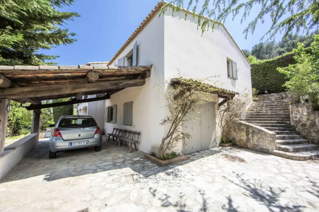 Residence Grande Villa Provençale úszómedence a Verdure esetében