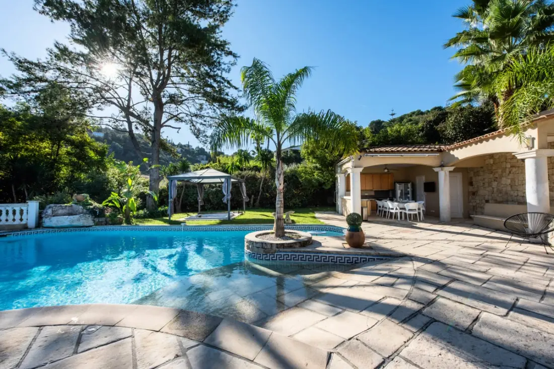 Residence Superb Villa 330m2 úszómedence és Jacuzzi