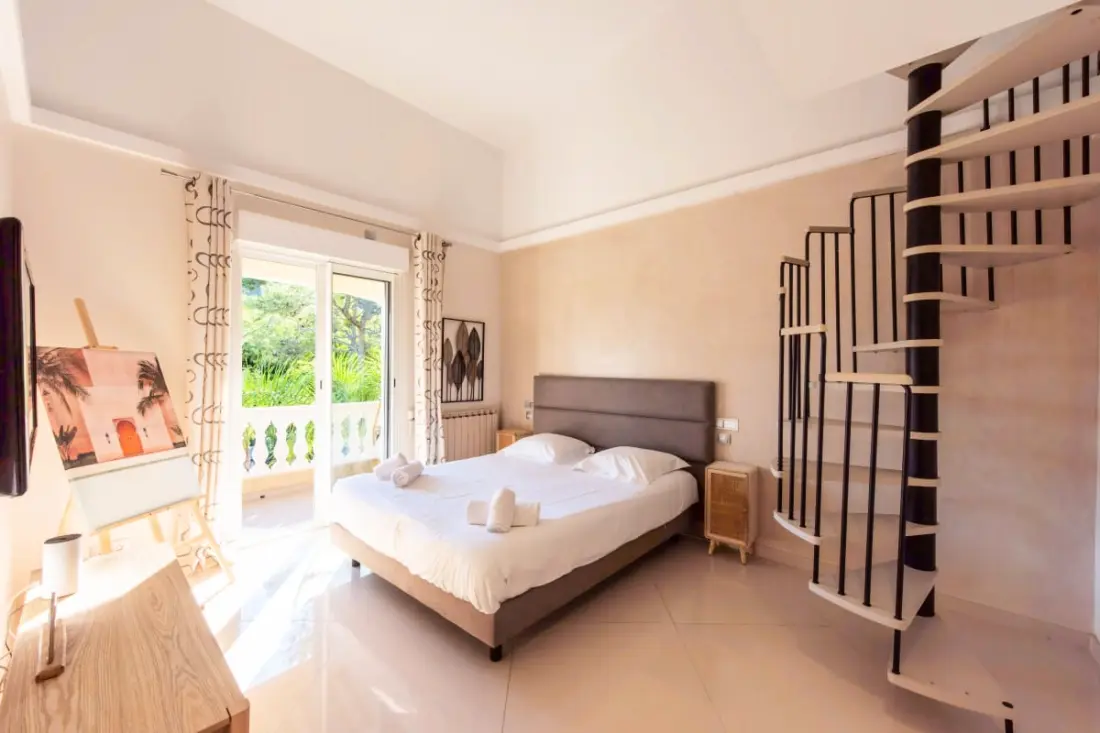 Residence Superb Villa 330m2 úszómedence és Jacuzzi