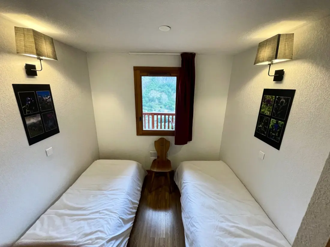 Campanule Chalets De La Vallee Gold