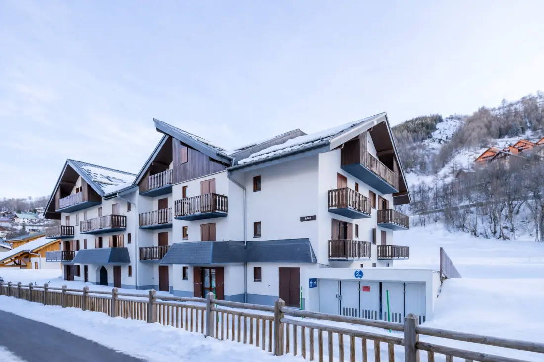 Altair Residence