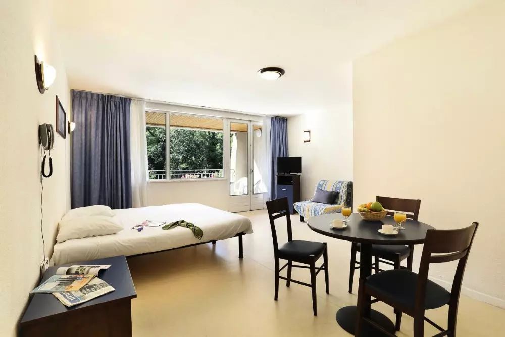 Residence Vacanceole Le Domaine de Châmes