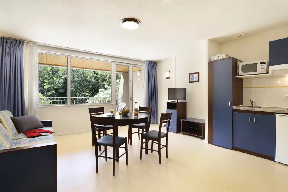 Residence Vacanceole Le Domaine de Châmes