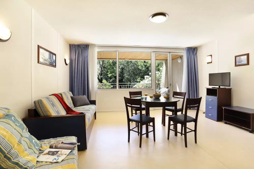 Residence Vacanceole Le Domaine de Châmes