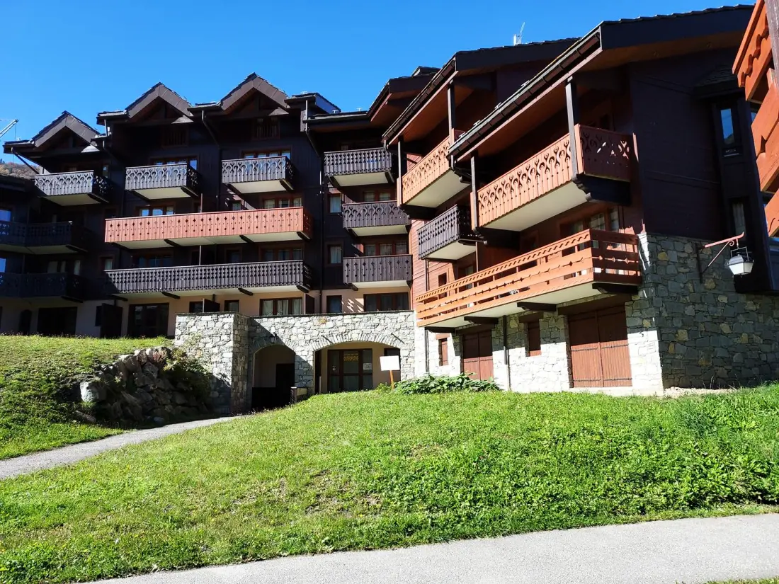 Athamante Residence G